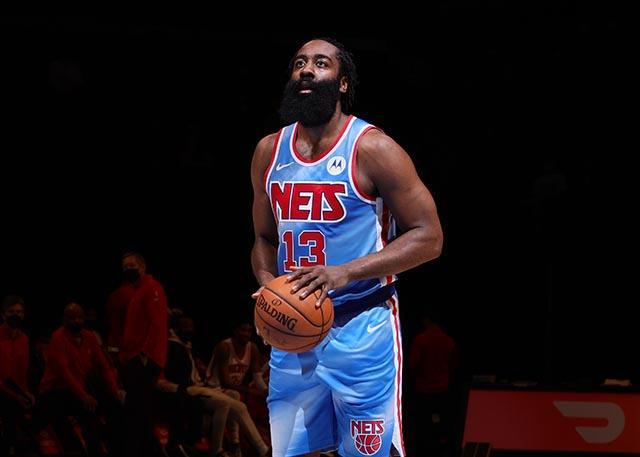  76人,恩比德,左膝,炎症,将,缺席,两周  