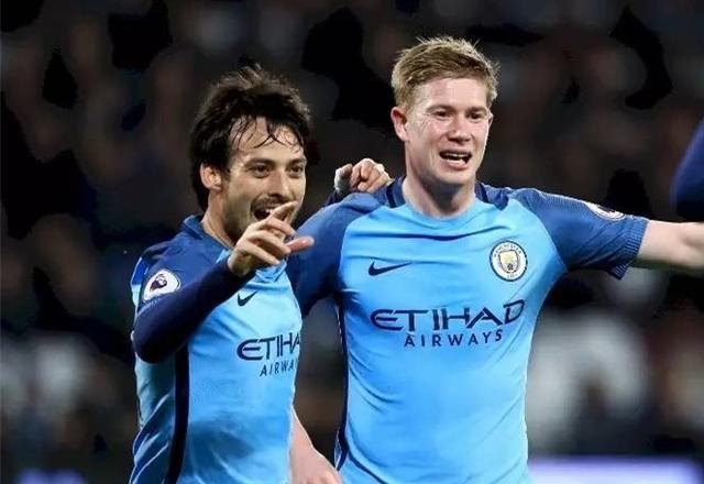  曼城中场大脑德布劳内荣膺MVP称号  