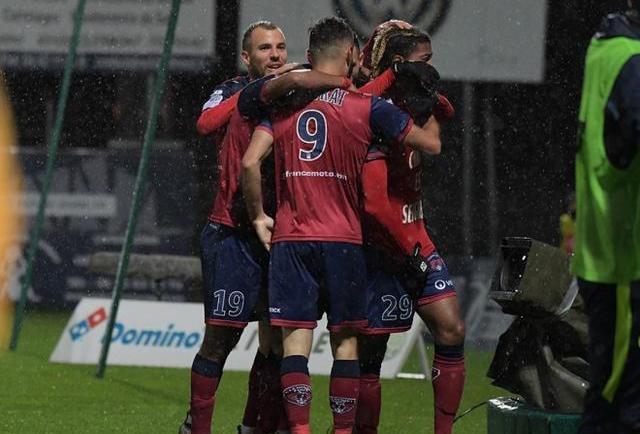 12, 布雷斯特绝杀进球引发争议风波  